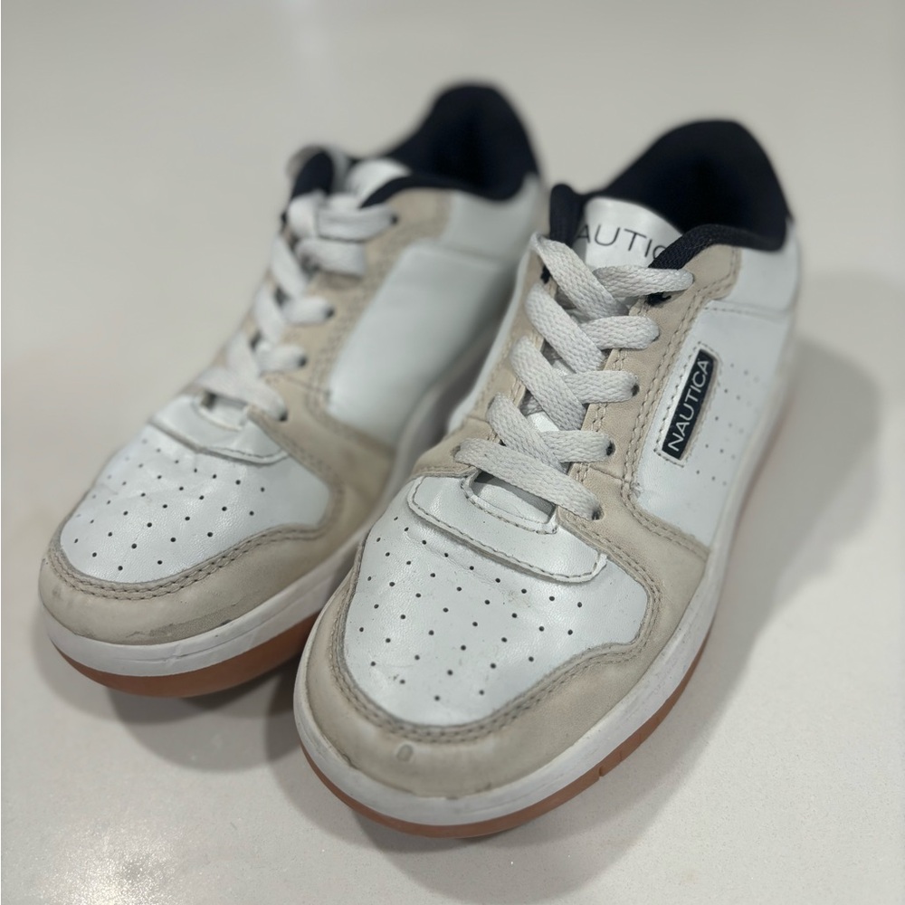 Nautica White, Beige & Navy Casual Sneakers